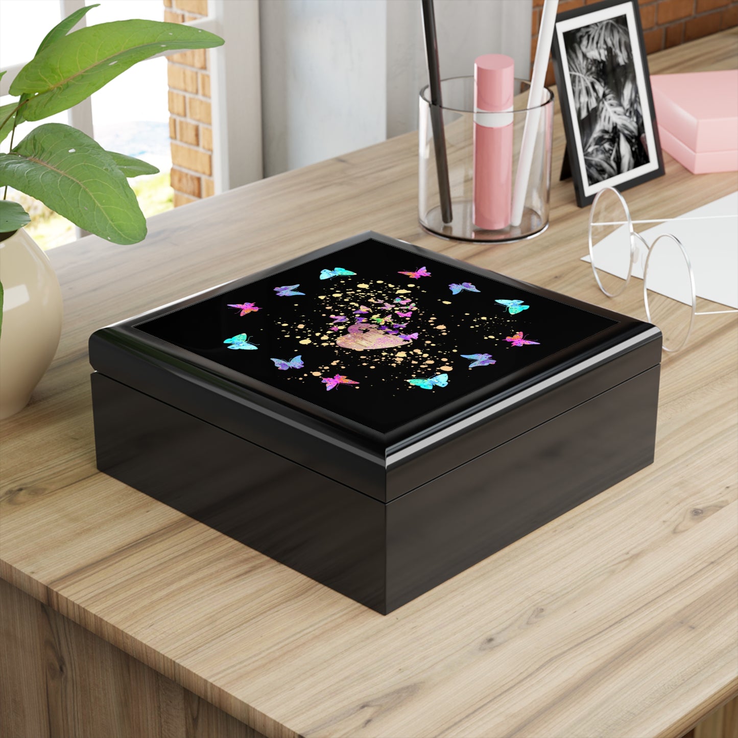 Jewelry Box - Love is FREE